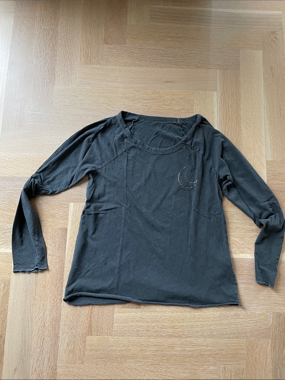 Lucky Brand washed black long sleeve tee size medium
